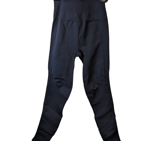 Lululemon Zone in Tight compression yoga pants in dark grey/black size 2 - Picture 5 of 8